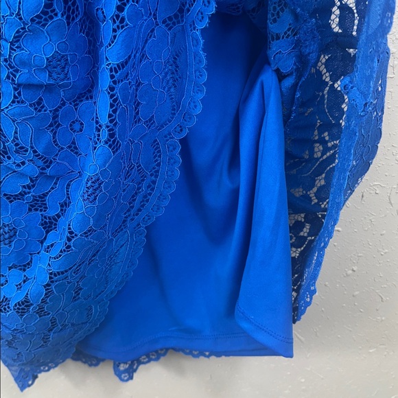 Karl Lagerfeld Paris Blue Lace Sheath Dress V-Neck Flounce Hem NWT $168 Size 12 - Picture 6 of 13